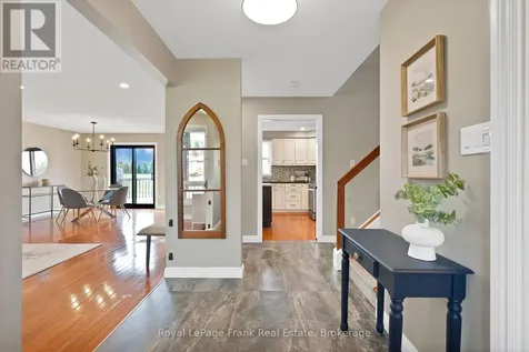 8 Gamron Avenue Uxbridge ON L9P 1R4