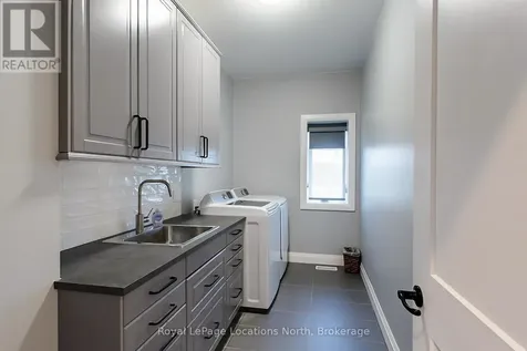 109 Robertson Avenue Meaford ON N4L 1W7