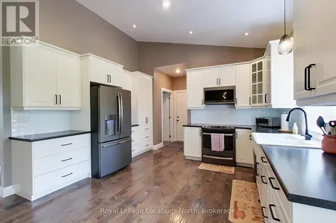 109 Robertson Avenue Meaford ON N4L 1W7