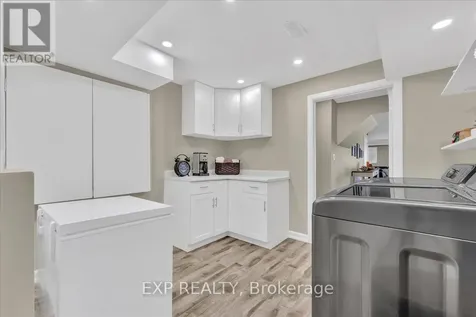 21 Paula Court Orangeville ON L9W 5V1