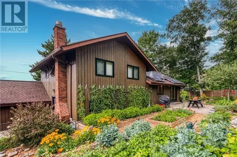 1311 Lakewood Drive Sudbury ON P3E 6H9