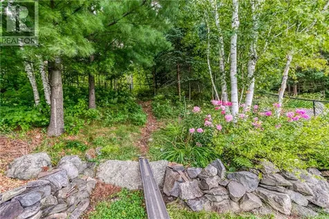 1311 Lakewood Drive Sudbury ON P3E 6H9