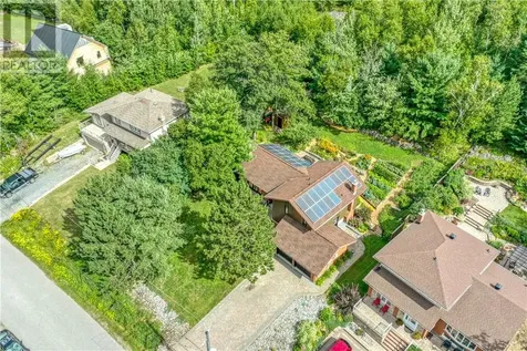 1311 Lakewood Drive Sudbury ON P3E 6H9