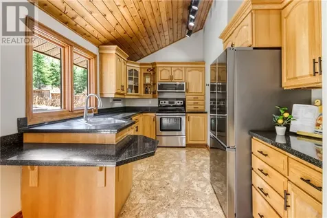 1311 Lakewood Drive Sudbury ON P3E 6H9
