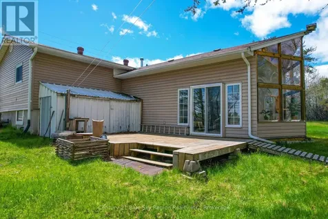 1742 Highway 17 East East Ferris ON P0H 1H0