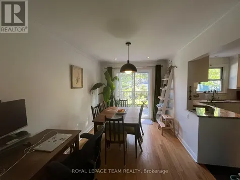 858 Riddell Avenue North Ottawa ON K2A 2V9