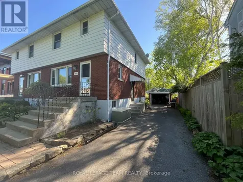 858 Riddell Avenue North Ottawa ON K2A 2V9