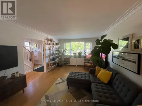 858 Riddell Avenue North Ottawa ON K2A 2V9