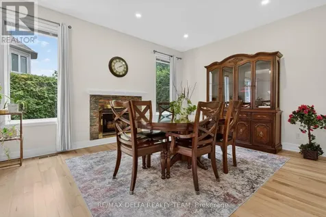 46 Birchfield Ave, Avenue Ottawa ON K2M 2N5