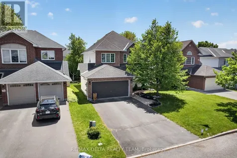 46 Birchfield Ave, Avenue Ottawa ON K2M 2N5