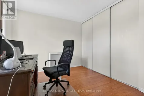 46 Birchfield Ave, Avenue Ottawa ON K2M 2N5
