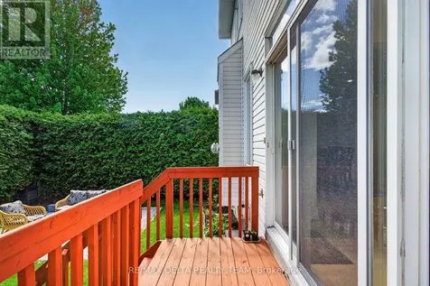 46 Birchfield Ave, Avenue Ottawa ON K2M 2N5