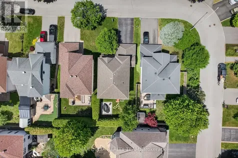 46 Birchfield Ave, Avenue Ottawa ON K2M 2N5