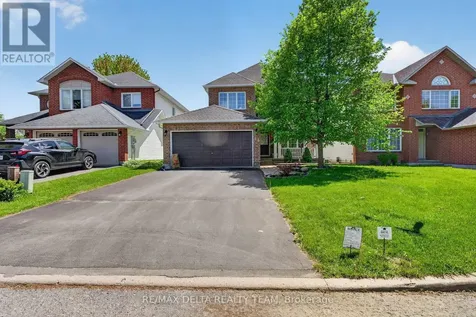 46 Birchfield Ave, Avenue Ottawa ON K2M 2N5