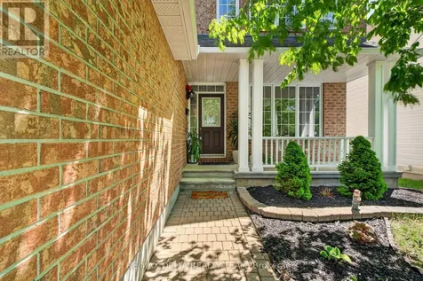 46 Birchfield Ave, Avenue Ottawa ON K2M 2N5