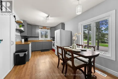 612 Karen Street Laurentian Valley ON K8A 4Y9