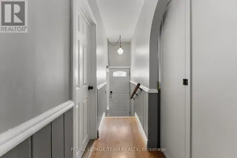 612 Karen Street Laurentian Valley ON K8A 4Y9