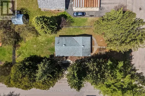 612 Karen Street Laurentian Valley ON K8A 4Y9