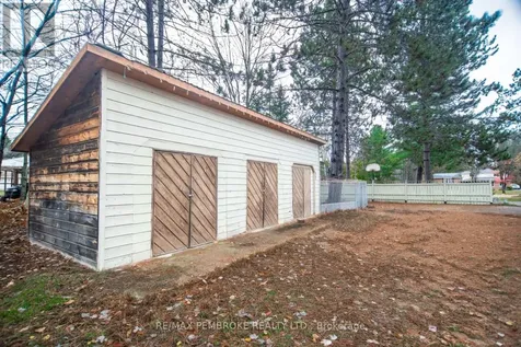 177 Sylvan Drive Petawawa ON K8A 6W7
