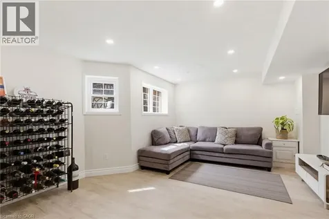 2935 Headon Forest Drive Burlington ON L7M 3Z7