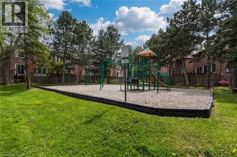 2935 Headon Forest Drive Burlington ON L7M 3Z7
