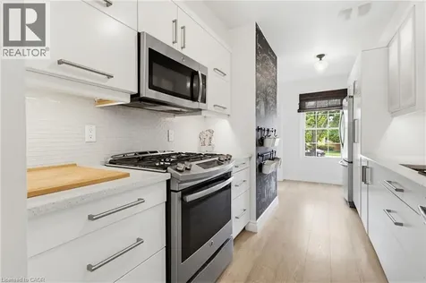 2935 Headon Forest Drive Burlington ON L7M 3Z7