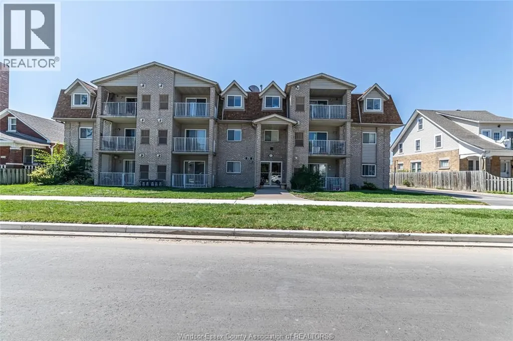 1323 Langlois Avenue Windsor ON N8X 4L8