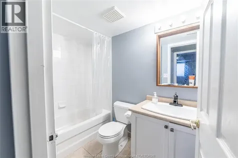 1323 Langlois Avenue Windsor ON N8X 4L8