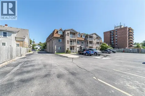 1323 Langlois Avenue Windsor ON N8X 4L8