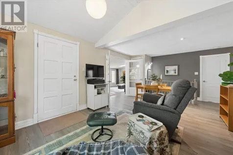 42 Connor Drive Whitchurch-stouffville ON L4A 7X3