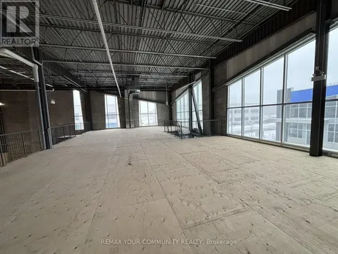 135 Addison Hall Circle Aurora ON L4G 3X8