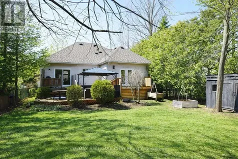 75 62nd Street South Wasaga Beach ON L9Z 1V5