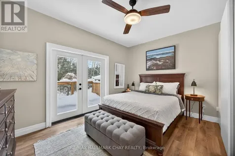 75 62nd Street South Wasaga Beach ON L9Z 1V5