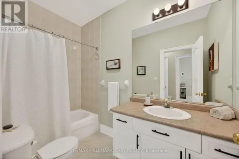 75 62nd Street South Wasaga Beach ON L9Z 1V5