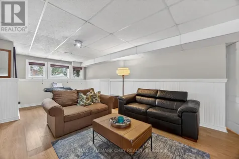 75 62nd Street South Wasaga Beach ON L9Z 1V5