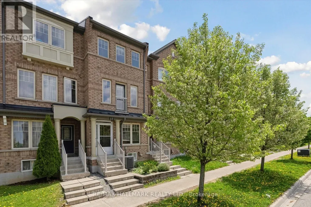 17 Valliere Drive Markham (berczy) ON L6C 0M7