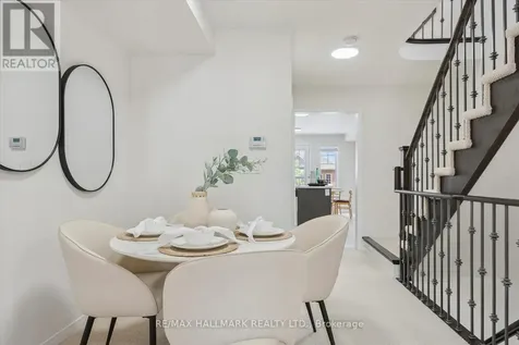 17 Valliere Drive Markham (berczy) ON L6C 0M7