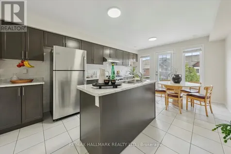 17 Valliere Drive Markham (berczy) ON L6C 0M7