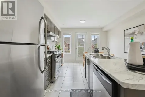 17 Valliere Drive Markham (berczy) ON L6C 0M7