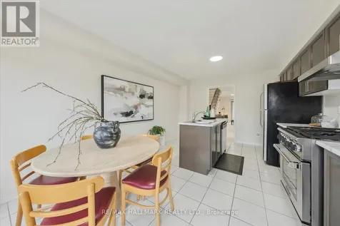 17 Valliere Drive Markham (berczy) ON L6C 0M7