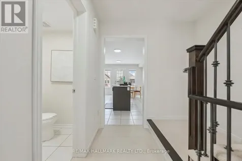 17 Valliere Drive Markham (berczy) ON L6C 0M7