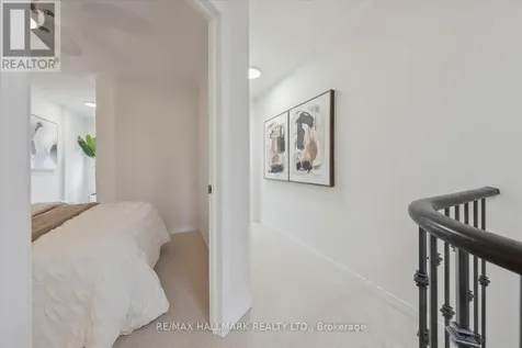 17 Valliere Drive Markham (berczy) ON L6C 0M7