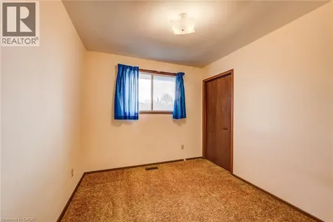 28 Wordsworth Place Kitchener ON N2B 3L1