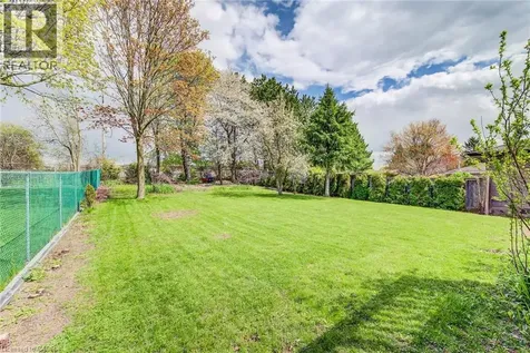 28 Wordsworth Place Kitchener ON N2B 3L1