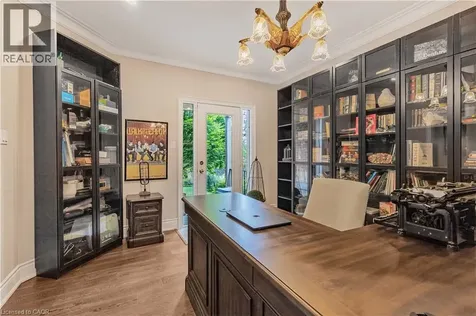 2147 Berwick Drive Burlington ON L7M 4B2