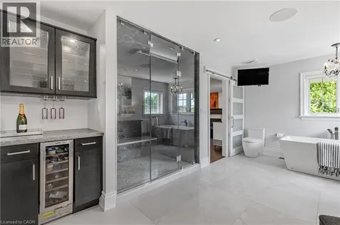 2147 Berwick Drive Burlington ON L7M 4B2