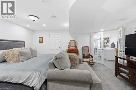 2147 Berwick Drive Burlington ON L7M 4B2