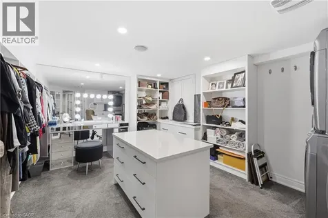 2147 Berwick Drive Burlington ON L7M 4B2