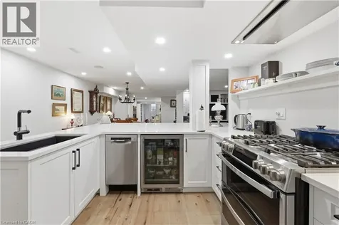 2147 Berwick Drive Burlington ON L7M 4B2
