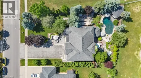 2147 Berwick Drive Burlington ON L7M 4B2